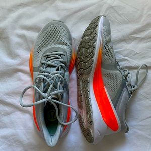 Lulu lemon Blissfeel running shoes size 7.5 women’s